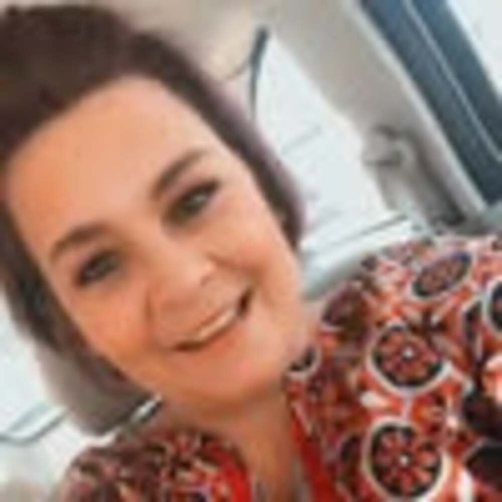 Meet your Posher, Whitney